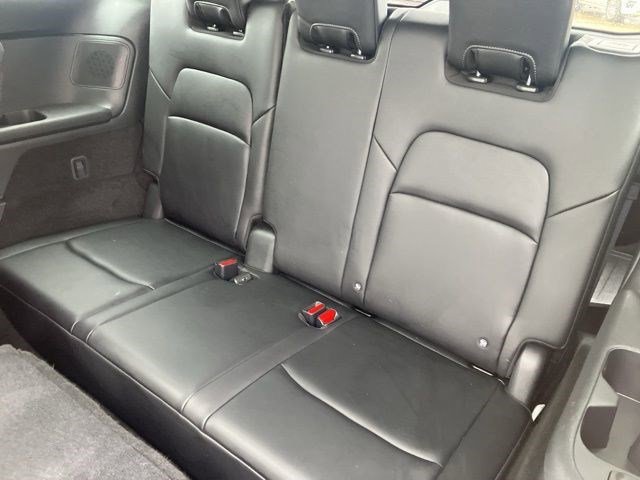 Used 2024 Nissan Pathfinder Platinum w/ Cargo Package image 28