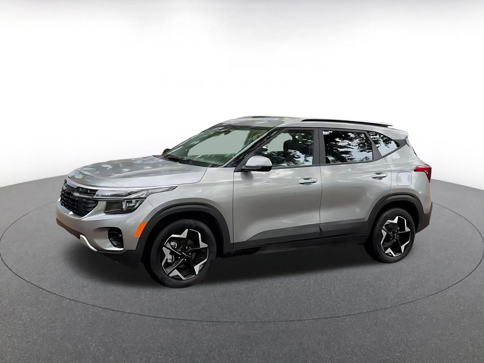 Used 2025 Kia Seltos S image 8