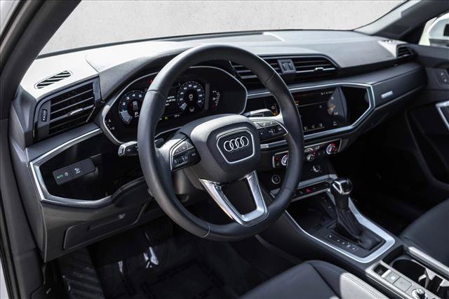 Certified 2024 Audi Q3 2.0T Premium Plus AWD/4WD image 10