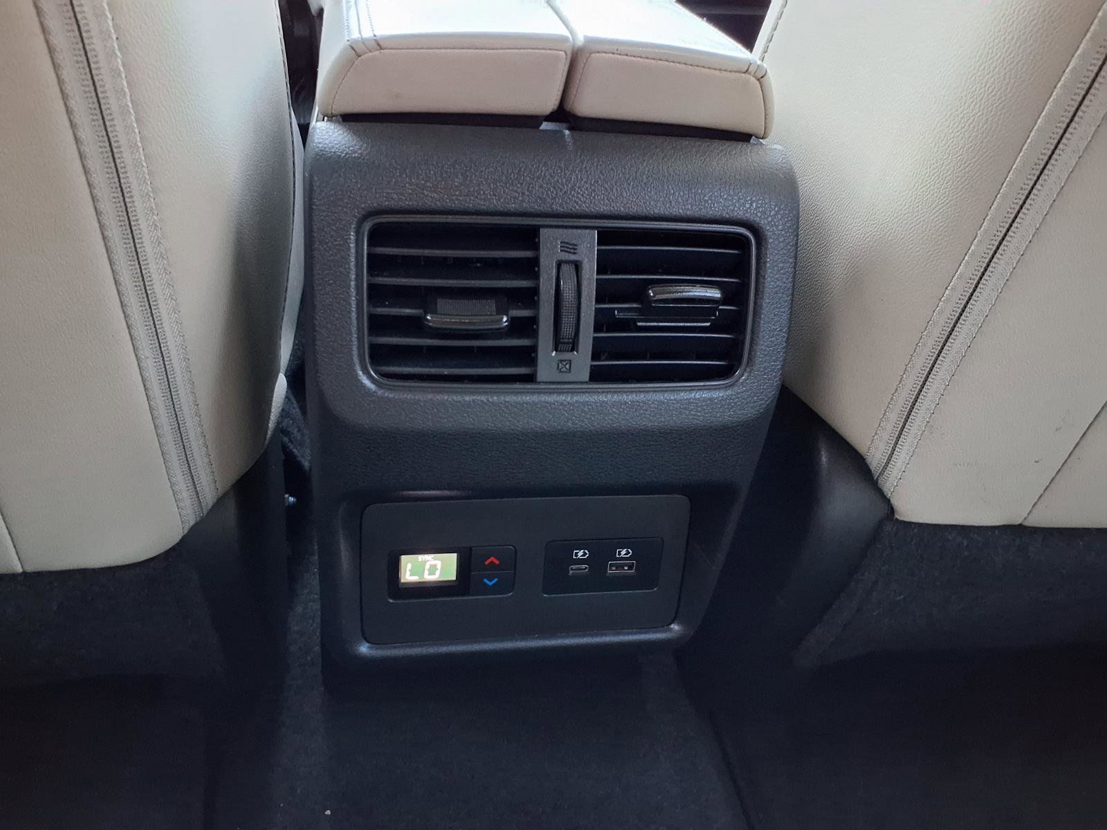 Used 2023 Nissan Rogue SL w/ SL Premium Package image 24