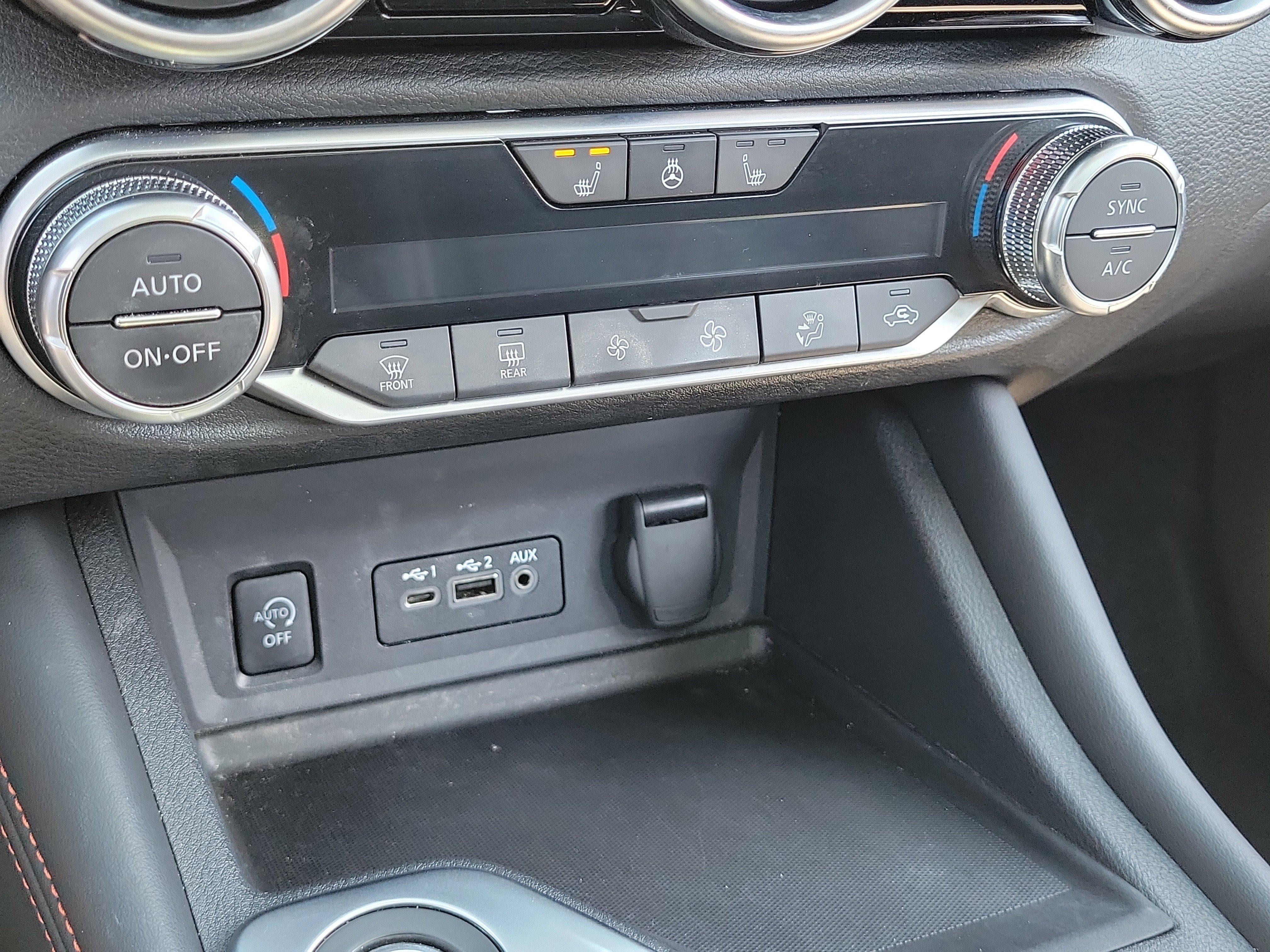 Certified 2024 Nissan Sentra SR w/ SR Premium Package image 25