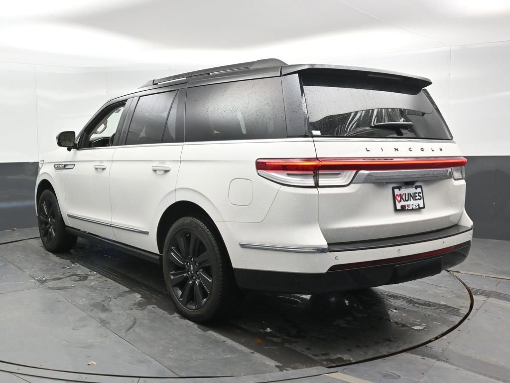 Used 2022 Lincoln Navigator Black Label image 11