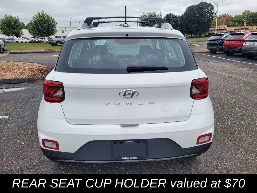 New 2026 Hyundai Venue SEL FWD image 4