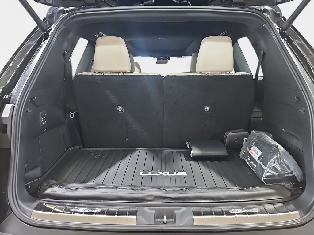 New 2026 Lexus TX 350 AWD image 12