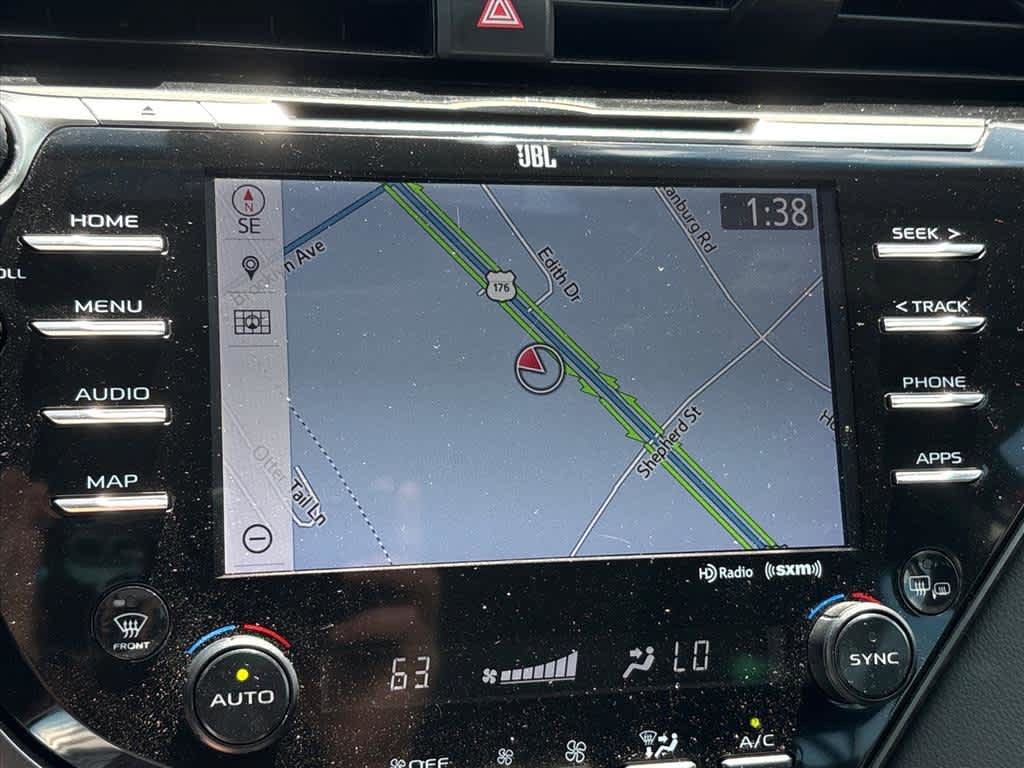 Used 2019 Toyota Camry XLE w/ Sunroof Package FWD image 13