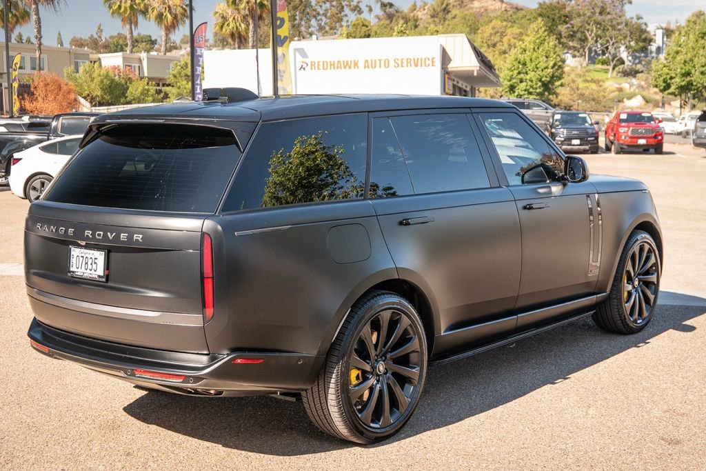 Used 2025 Land Rover Range Rover Long Wheelbase Autobiography image 7