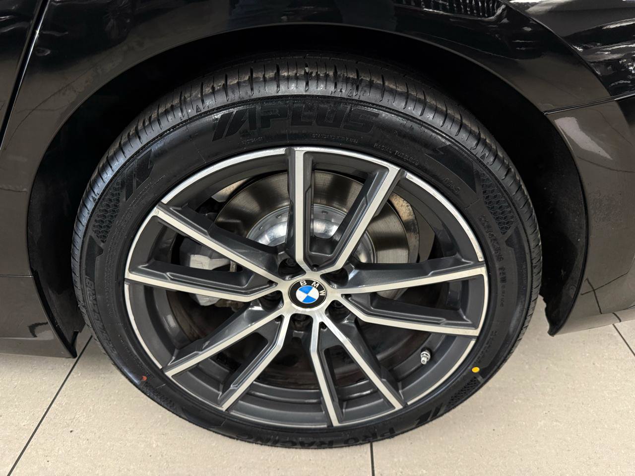Used 2019 BMW 330i Sedan w/ Convenience Package image 26