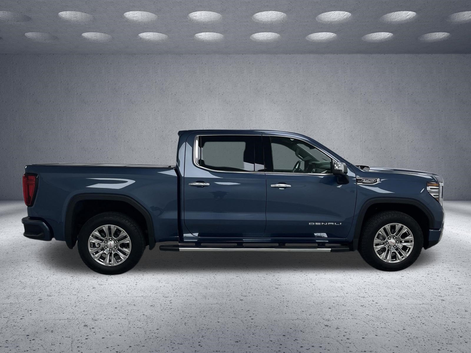 Used 2026 GMC Sierra 1500 Denali w/ Technology Package AWD/4WD image 6