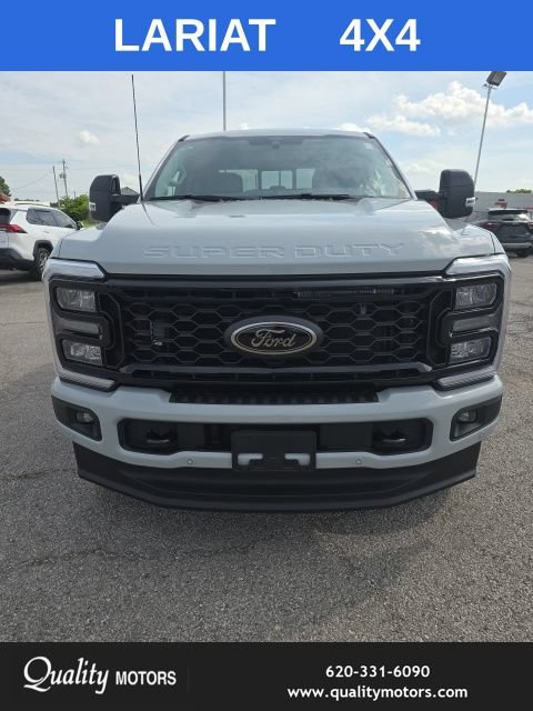 New 2026 Ford F250 Lariat w/ Black Appearance Package AWD/4WD image 9