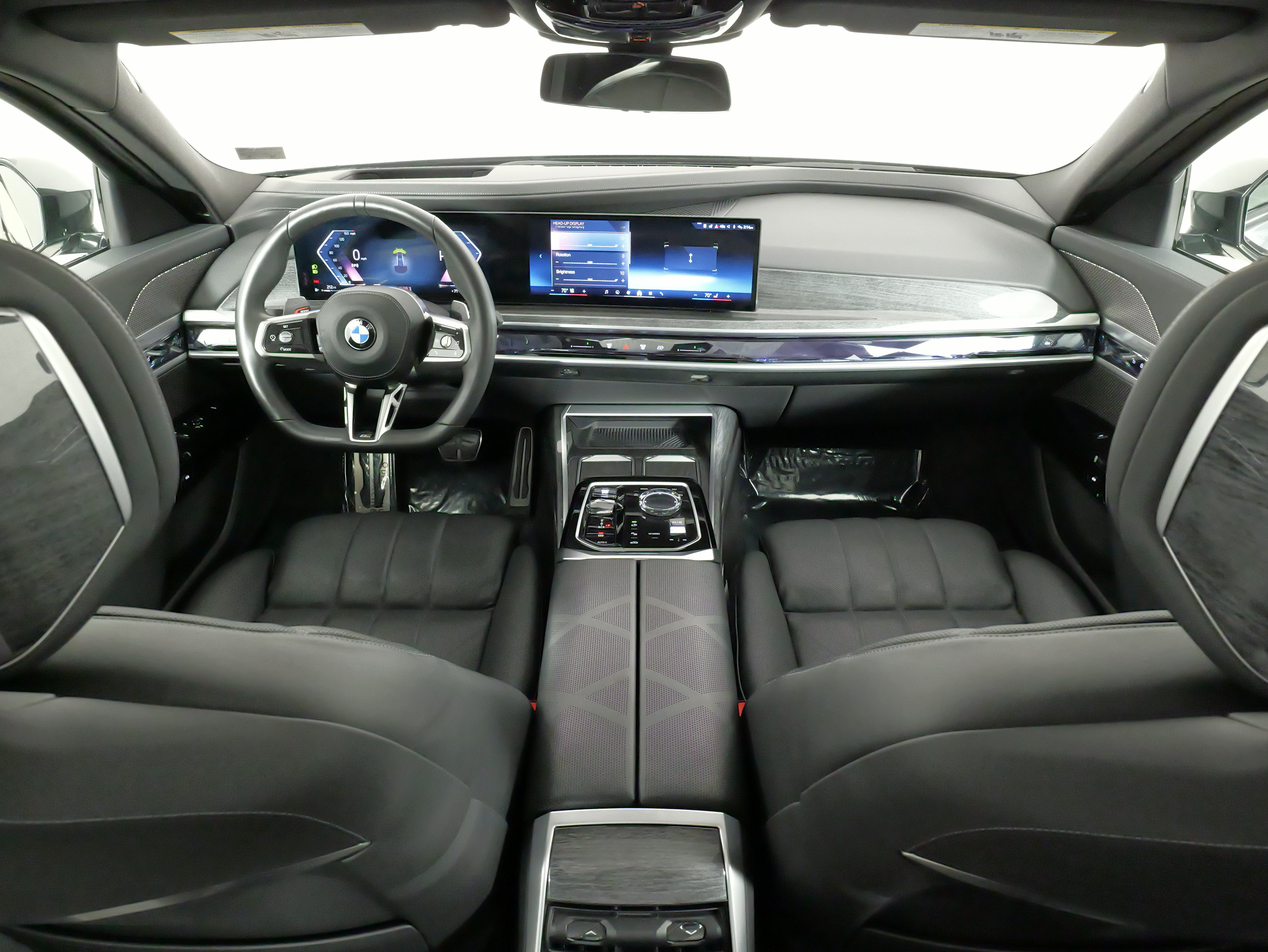 Used 2023 BMW 740i w/ Executive Package RWD image 41