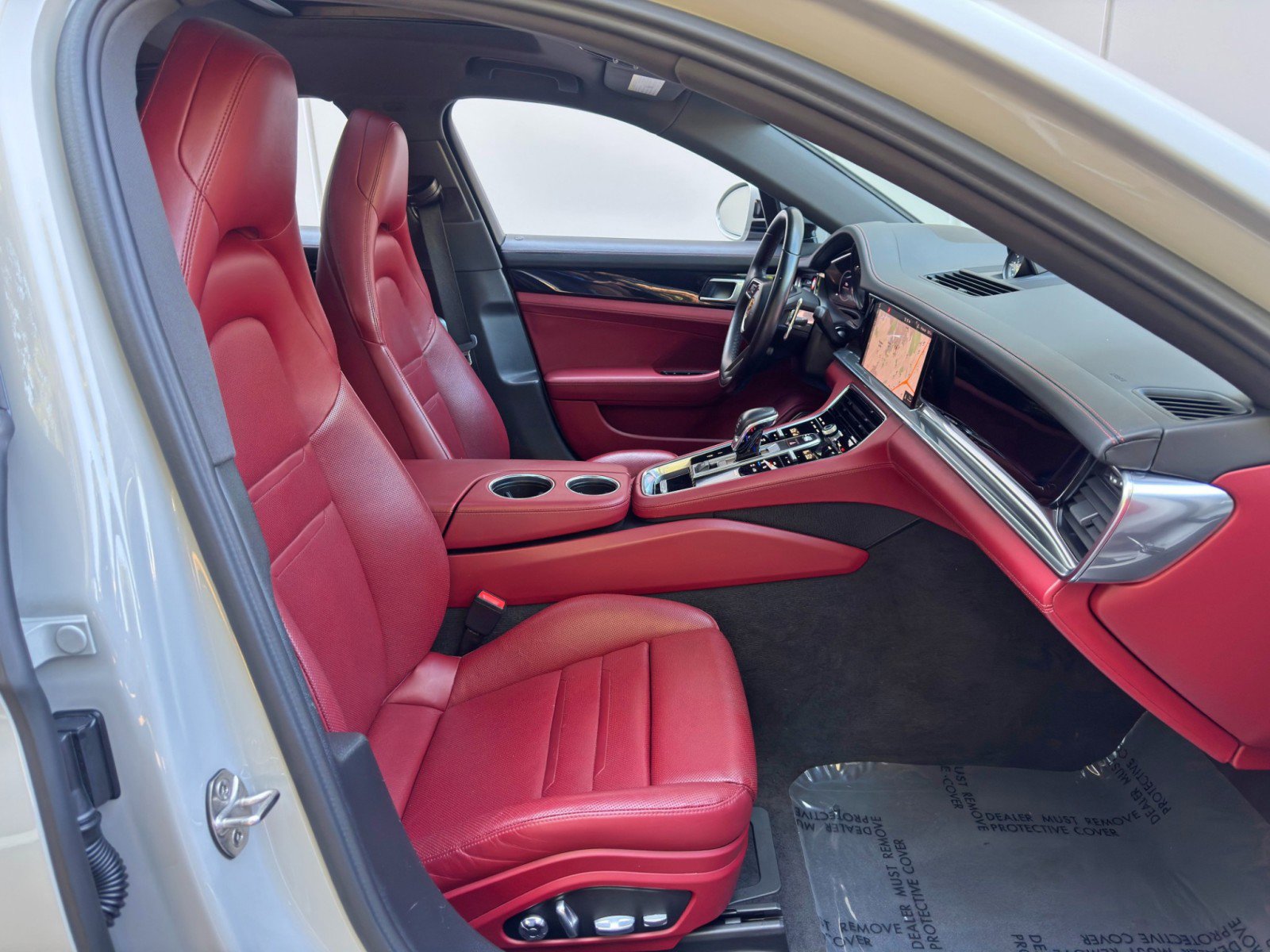 Used 2021 Porsche Panamera 4S image 16