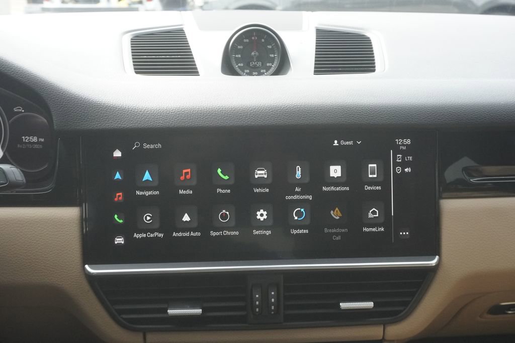 Used 2022 Porsche Cayenne Coupe image 15