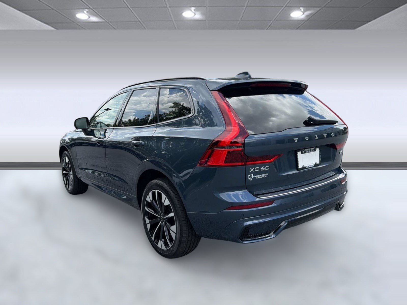 New 2026 Volvo XC60 B5 Plus w/ Protection Package Premier AWD/4WD image 3
