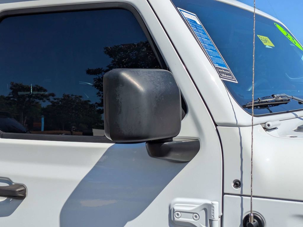 Used 2023 Jeep Wrangler Unlimited w/ Sun & Screen Package AWD/4WD image 12