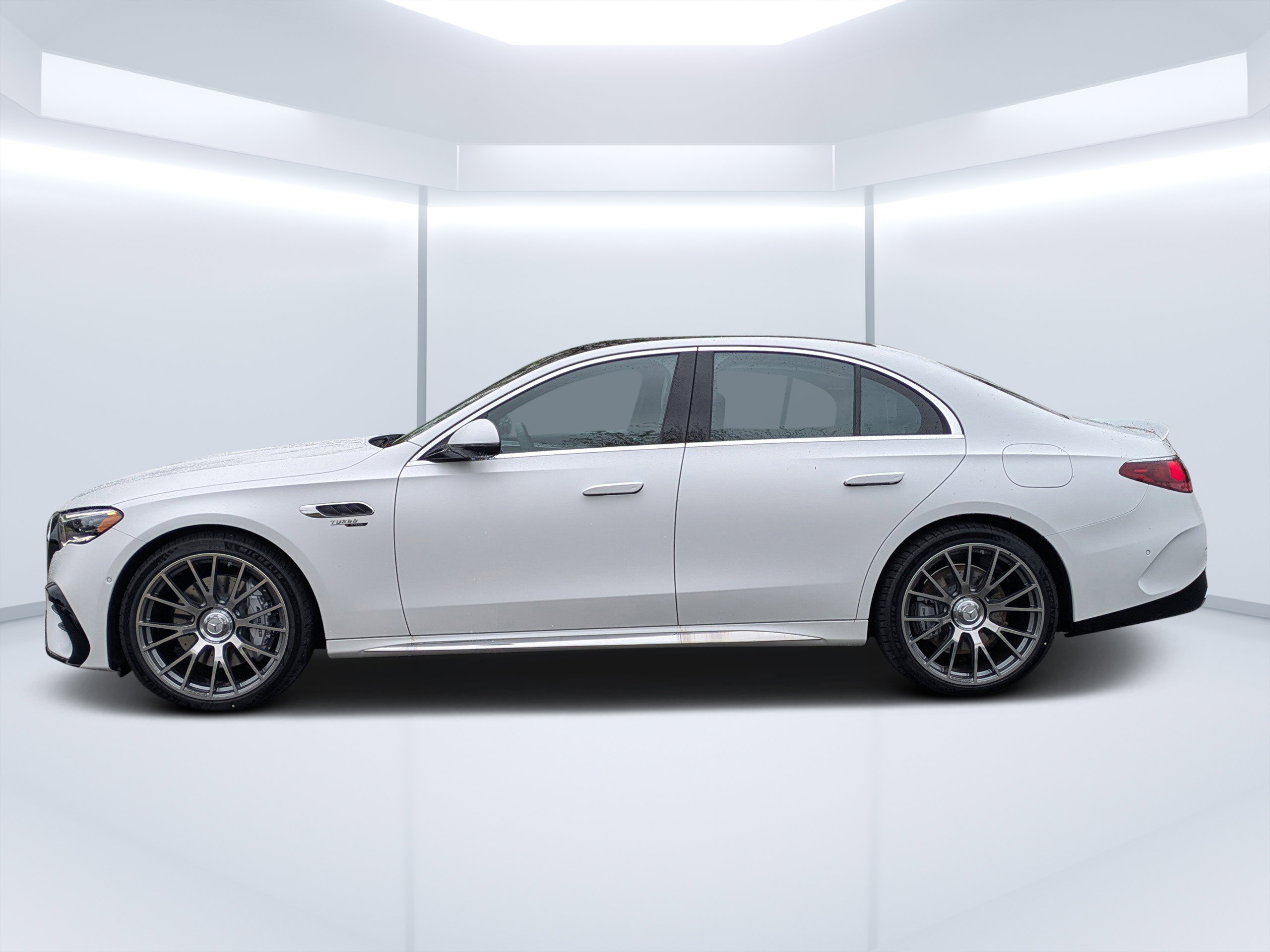 New 2026 Mercedes-Benz E 53 AMG e 4MATIC Sedan image 6