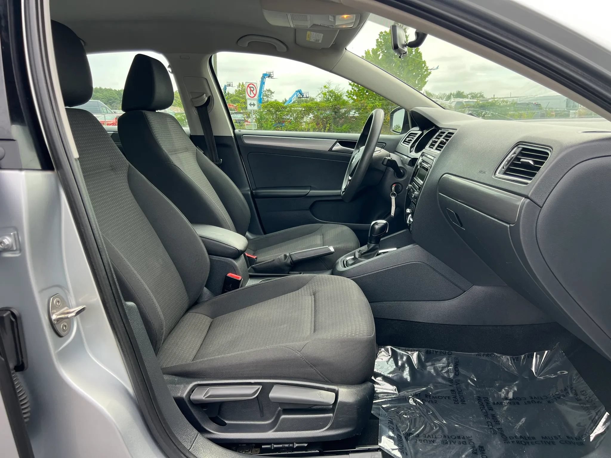 Used 2015 Volkswagen Jetta TDI S FWD image 16
