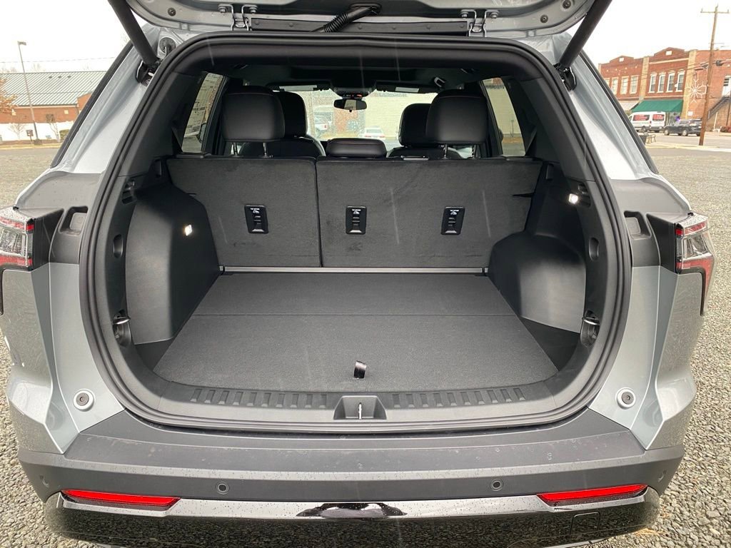 New 2026 Chevrolet Equinox RS w/ Convenience Package III image 18