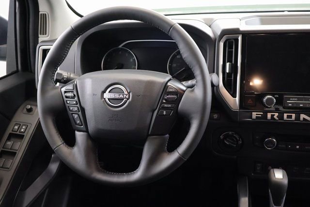 New 2025 Nissan Frontier SV w/ SV Convenience Package image 12