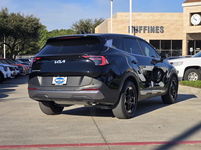 Certified 2026 Kia Sportage EX FWD image 9
