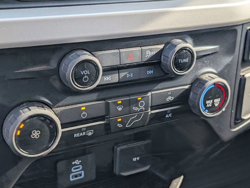 Used 2025 Ford F450 XLT w/ FX4 Off-Road Package image 35