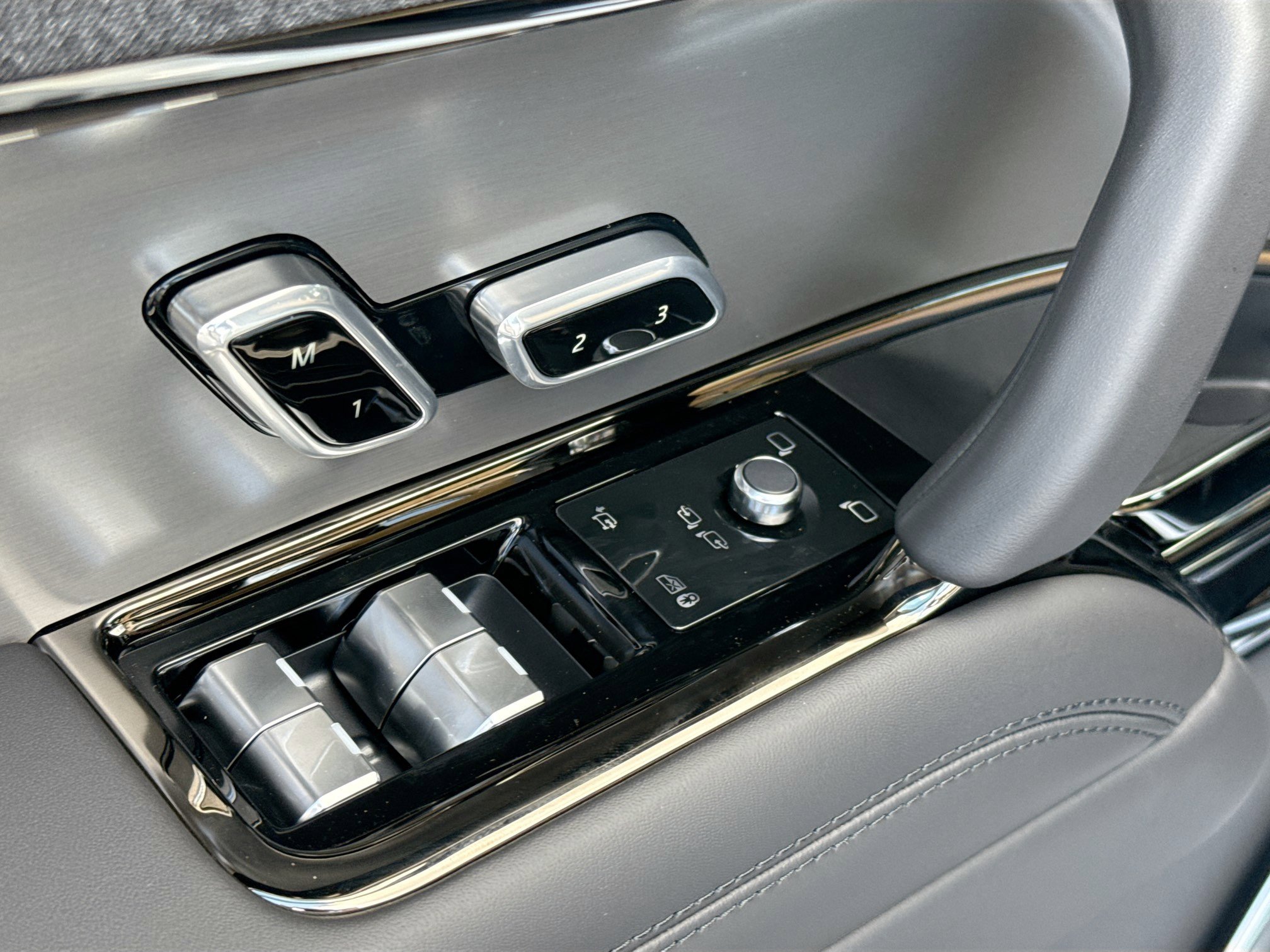 New 2026 Land Rover Range Rover Sport Dynamic SE image 23