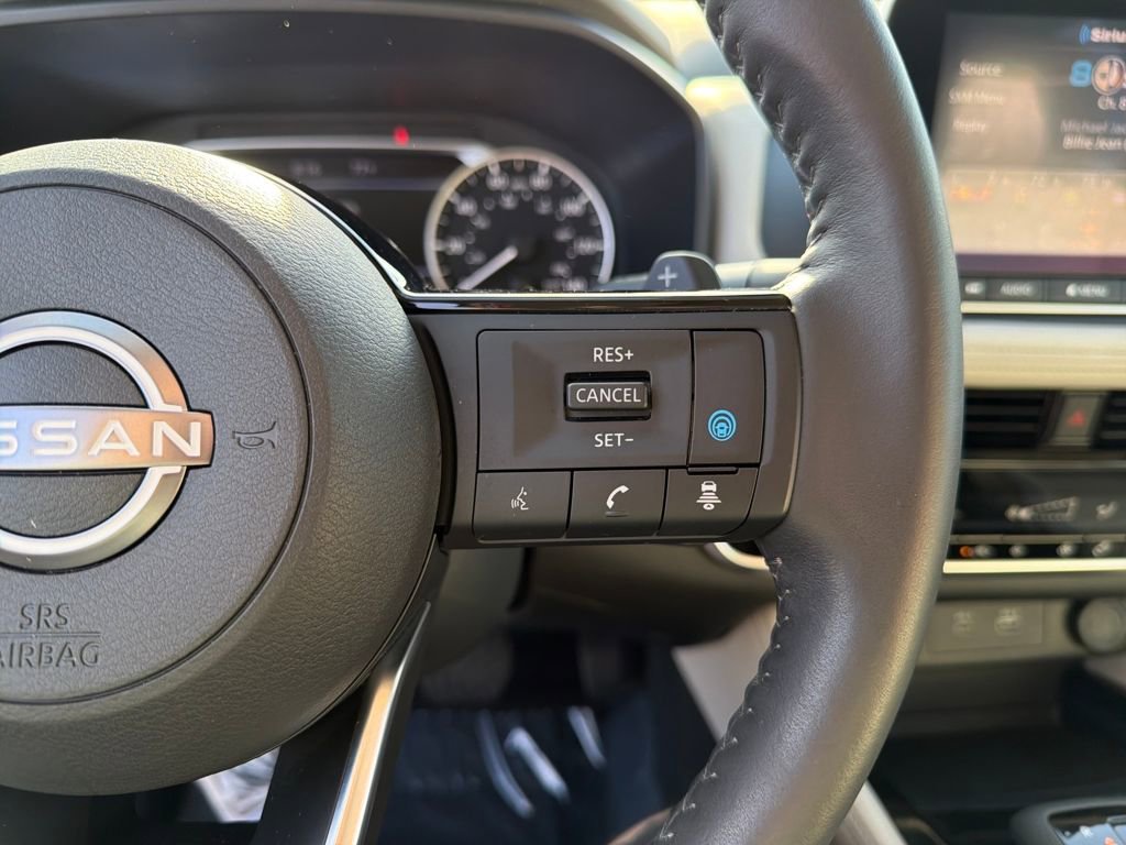 Used 2023 Nissan Rogue SL image 24