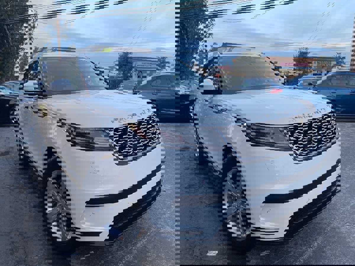Used 2019 Land Rover Range Rover Velar S image 3