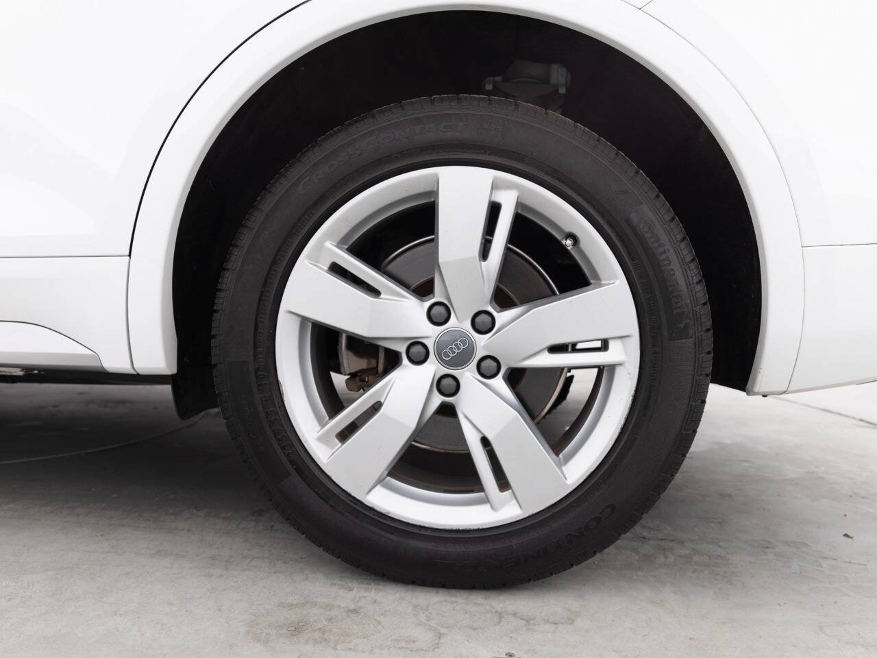 Used 2018 Audi Q5 2.0T Premium Plus w/ Premium Plus Package AWD/4WD image 20