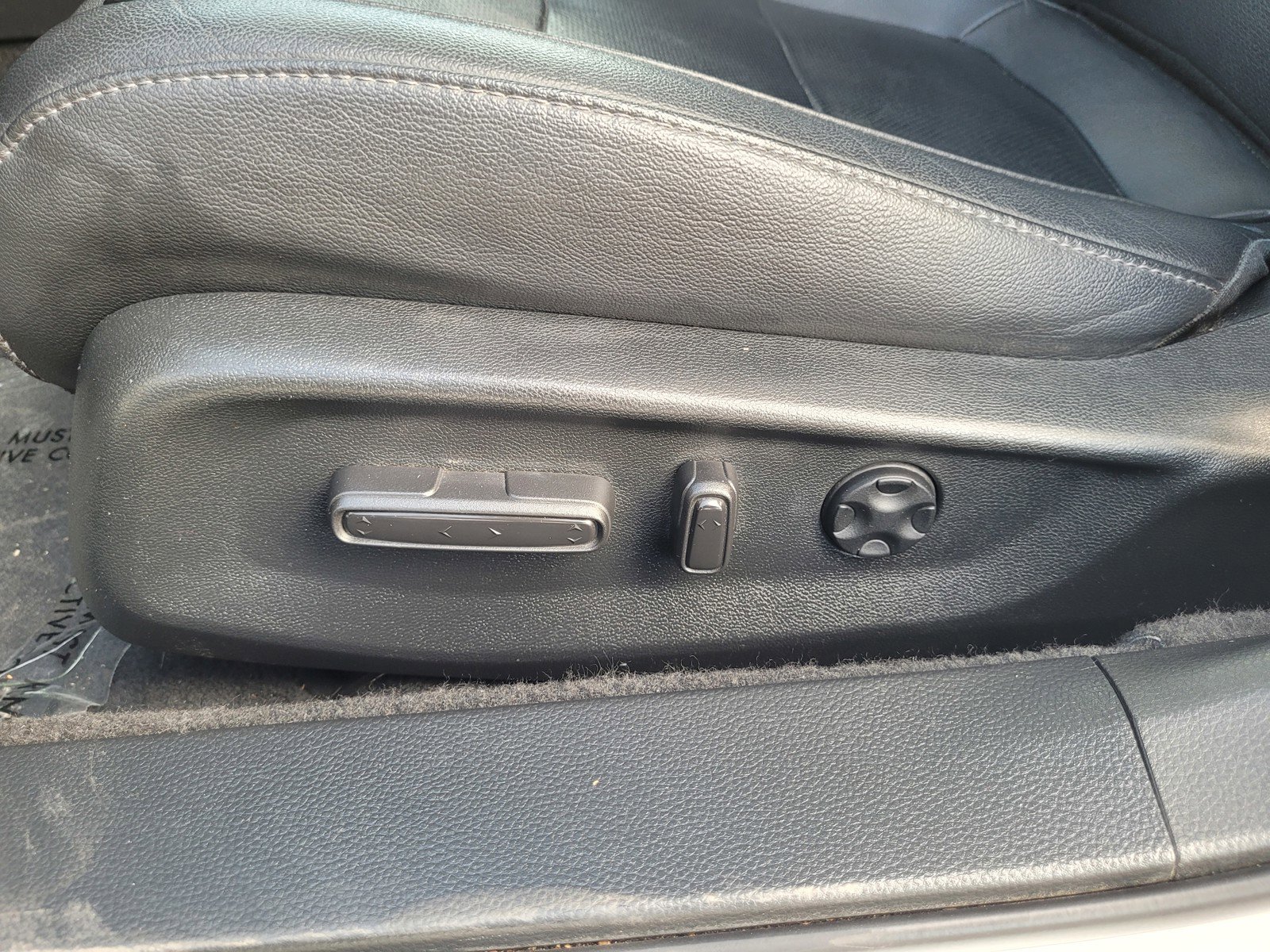 Used 2020 Honda Accord EX-L image 11