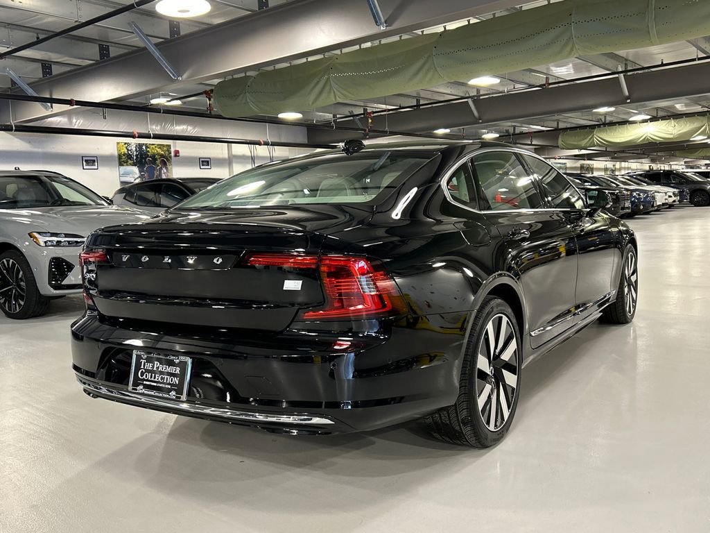 Certified 2024 Volvo S90 T8 Ultimate w/ Lounge Package image 2