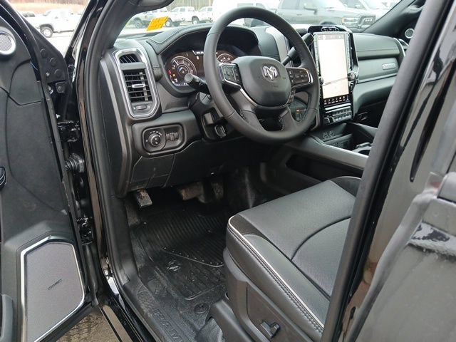 New 2026 RAM 4500 4x4 Crew Cab DRW w/ Laramie Trim Package image 46