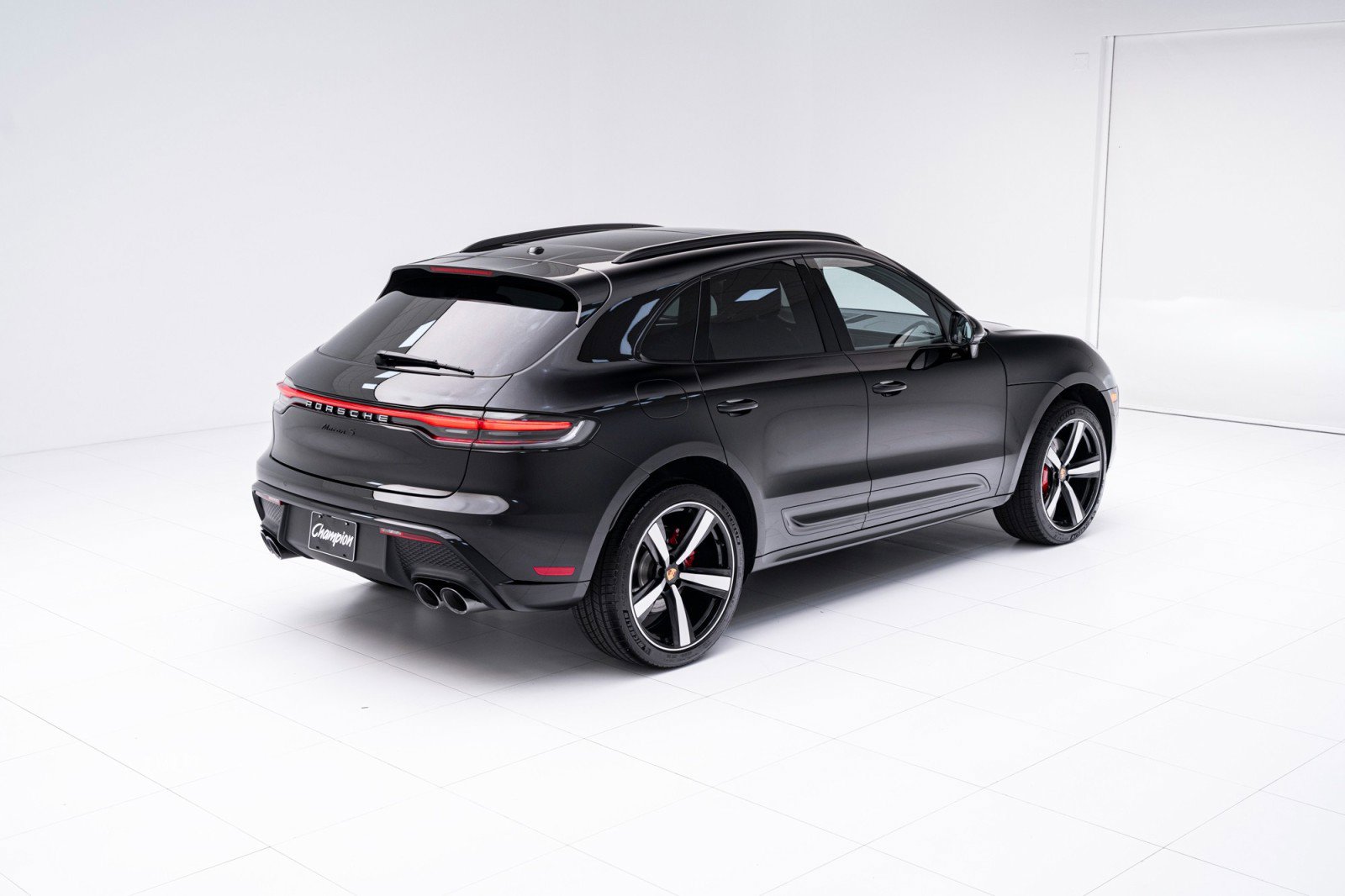 New 2025 Porsche Macan S image 9