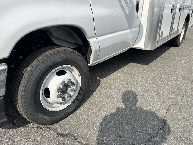 New 2026 Ford E-350 and Econoline 350 Super Duty w/ Power Equipment Group image 12