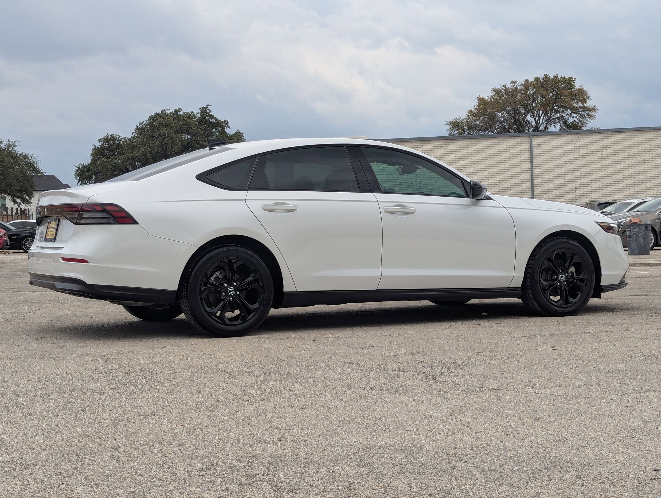 Used 2025 Honda Accord SE image 4