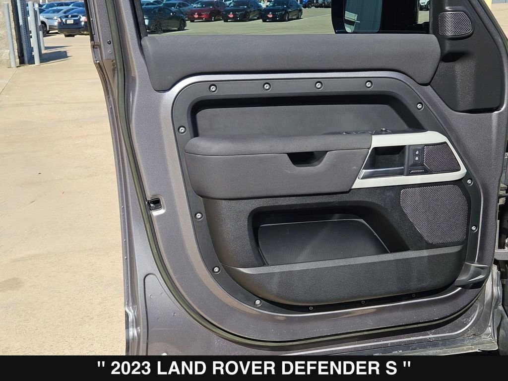 Used 2023 Land Rover Defender 110 S image 14