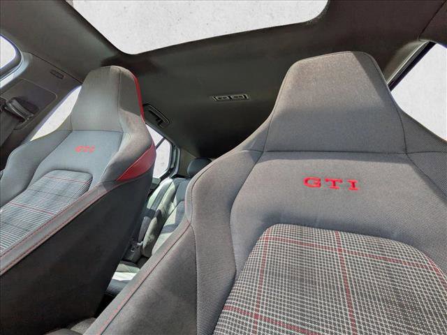 Used 2024 Volkswagen GTI SE FWD image 16