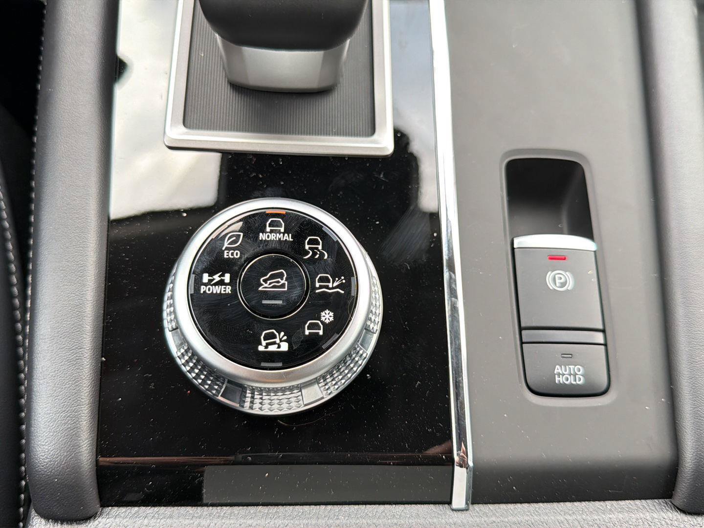 New 2026 Nissan Rogue SL AWD/4WD image 17