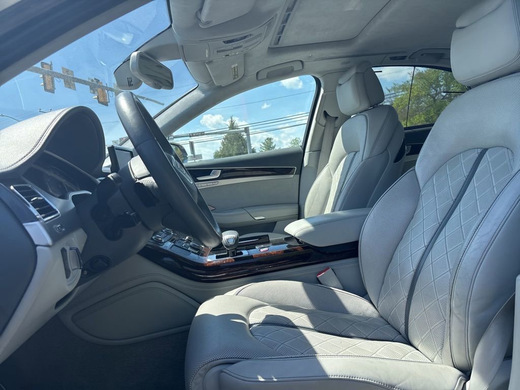 Used 2013 Audi S8 AWD/4WD image 9