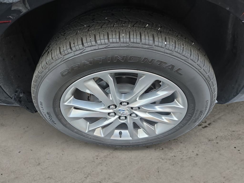 Used 2024 Buick Enclave Avenir w/ Avenir Technology Package image 9