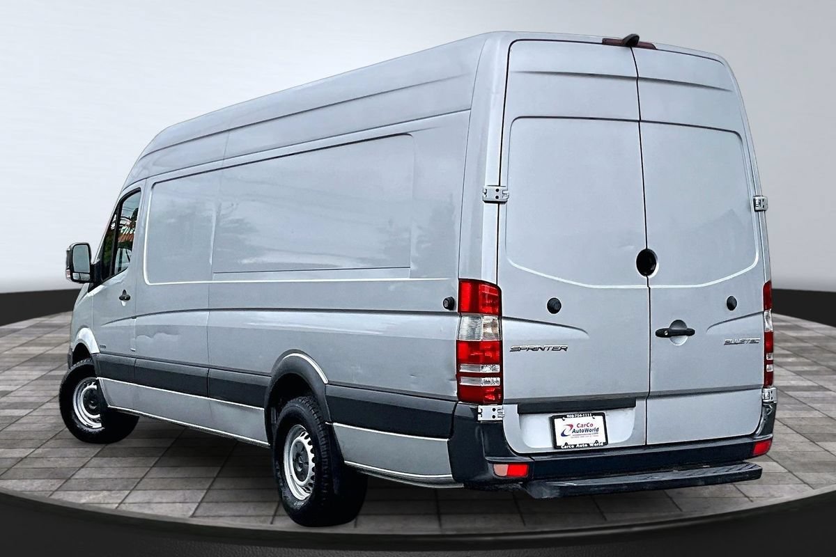 Used 2015 Mercedes-Benz Sprinter 2500 image 7