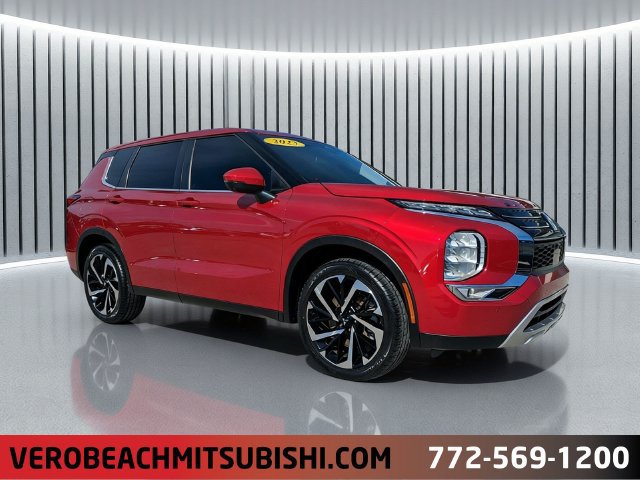 Used 2023 Mitsubishi Outlander SE