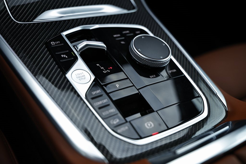 New 2026 BMW X5 M60i w/ Climate Comfort Package image 39