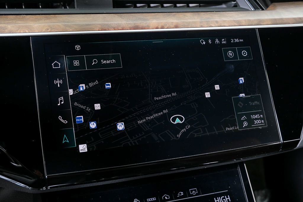 Certified 2022 Audi e-tron Premium image 14