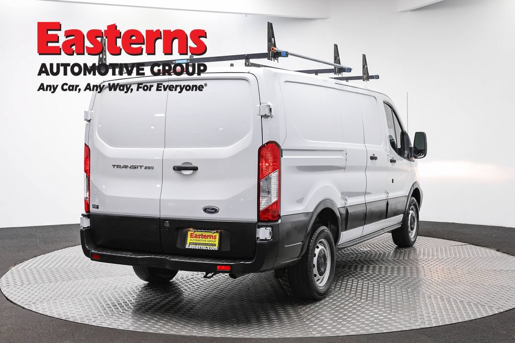 Used 2019 Ford Transit 250 130 Low Roof RWD image 5
