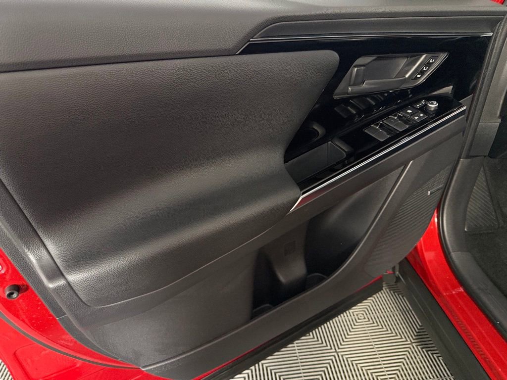 Used 2023 Subaru Solterra AWD image 25