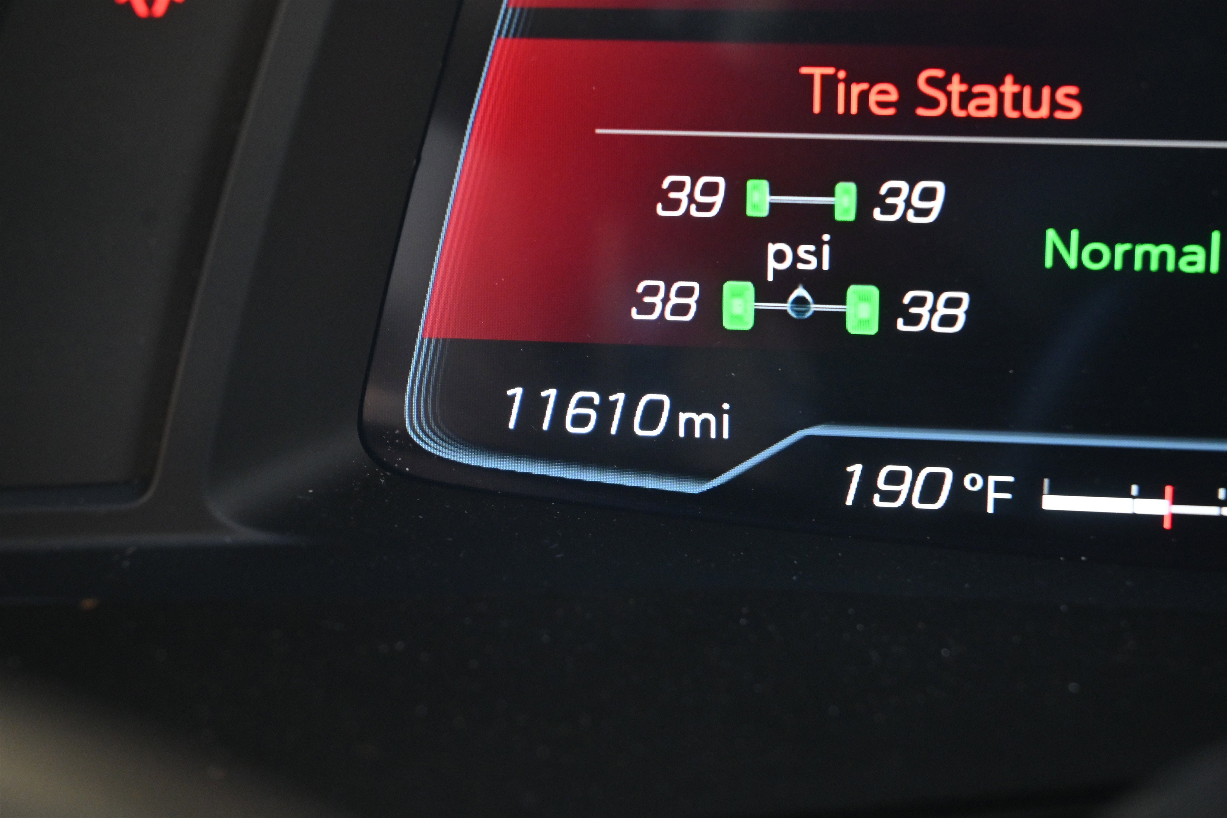 Used 2023 Chevrolet Corvette Stingray Convertible w/ 1LT image 23