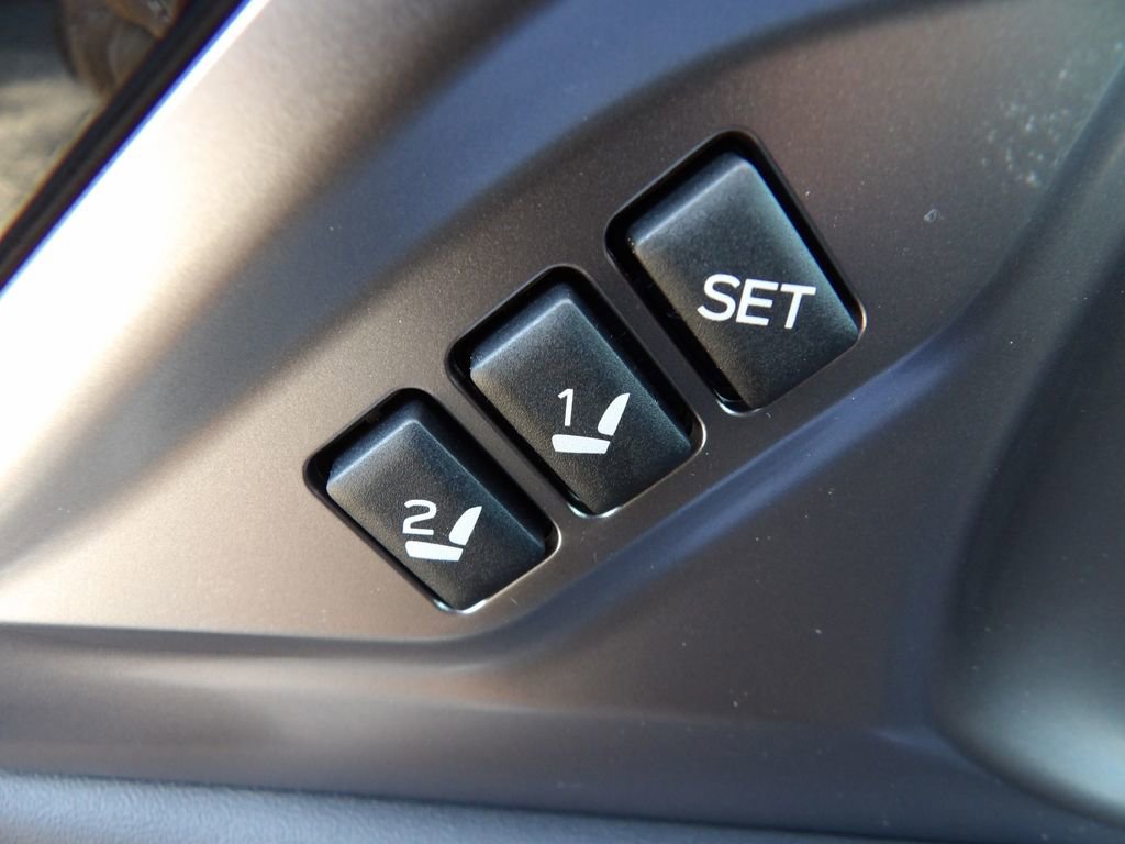 Used 2025 Subaru Outback Limited image 12