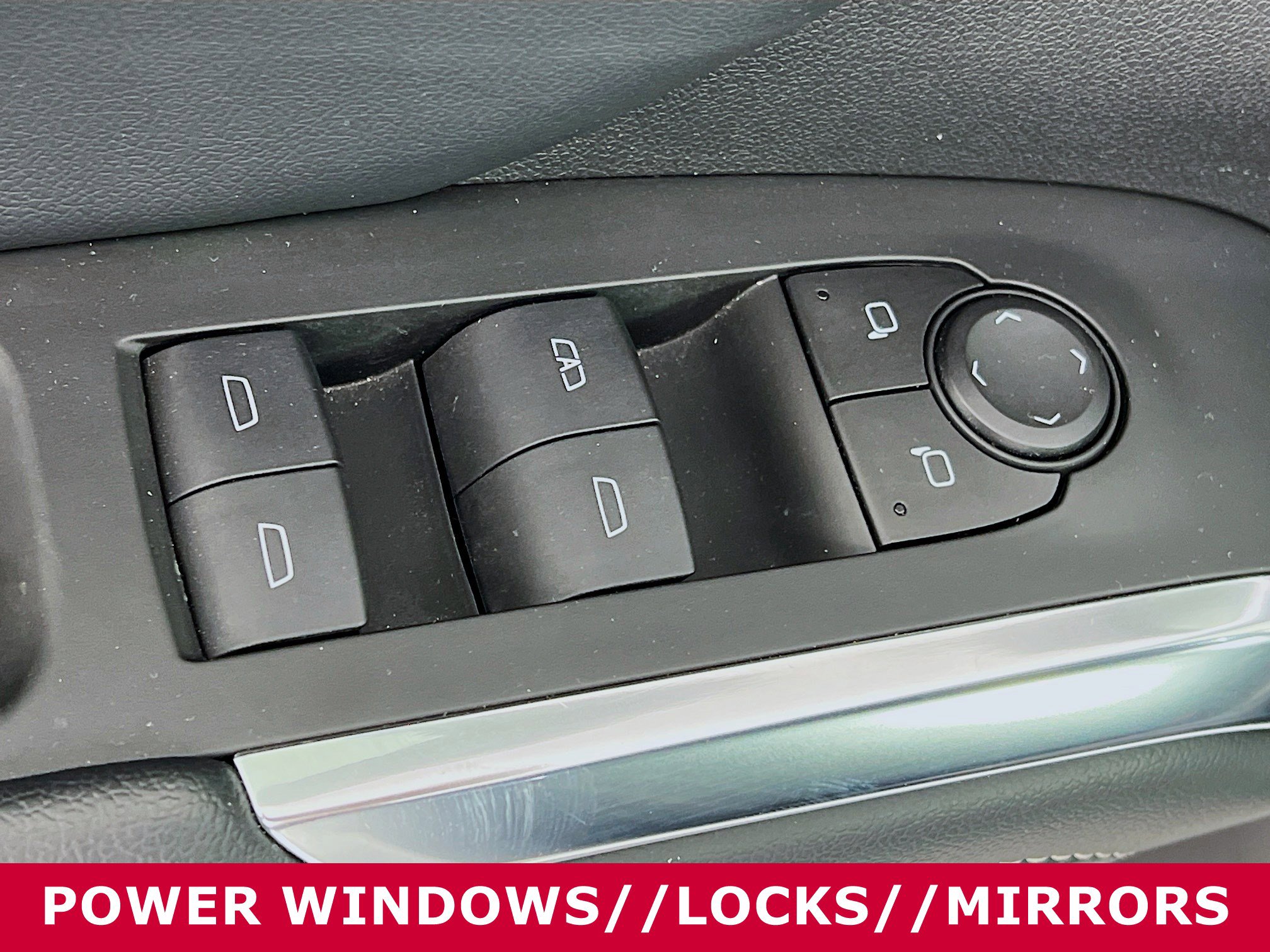 Certified 2025 Chevrolet Traverse LT image 21