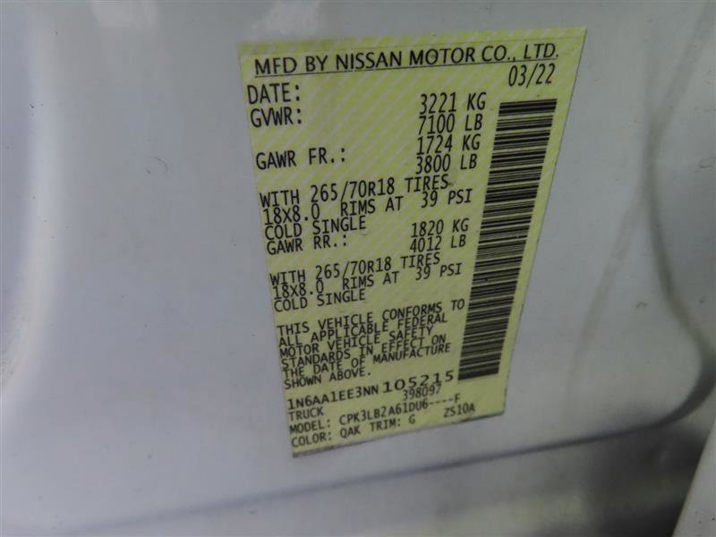 Used 2022 Nissan Titan SV image 33