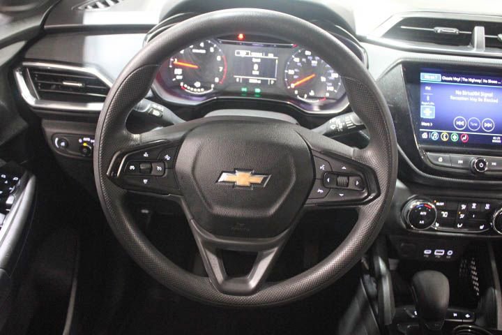 Used 2023 Chevrolet TrailBlazer LT w/ Convenience Package FWD image 32